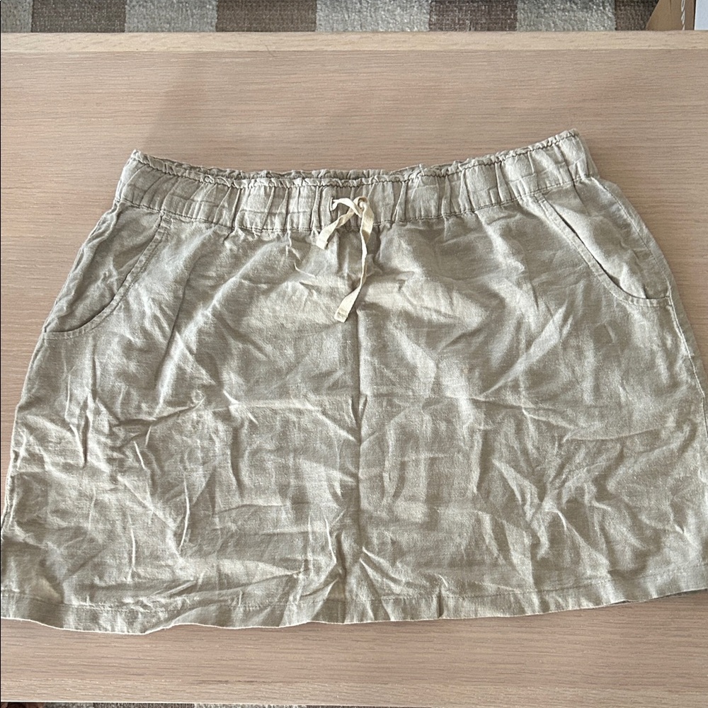 Patagonia Beige Skirt with Stretch Waistband